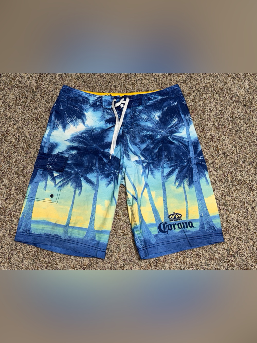 Corona Men's size medium Blue & Yellow Palm-Print Shorts swim trunks beach